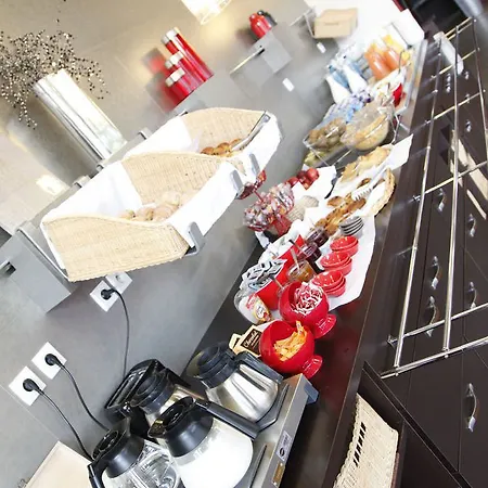 Brit Du Stade Ouest Hotel 3*